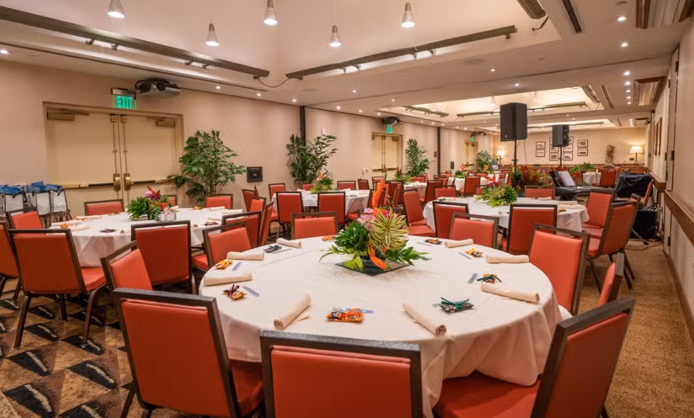 Embassy Suites Waikiki Beach Dining Room