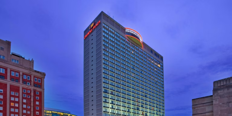 Exterior view of the Crowne Plaza Kansas City Downtown, venue for The Dinner Detective True Crime Mystery Dinner Show.