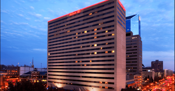 Exterior view of the Hilton Lexington Downtown, the venue for The Dinner Detective murder mystery dinner show.