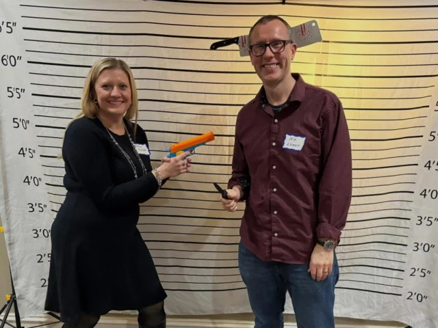 Laura solved the murder (and won the top prize)! She is 2/2 now - watching all of those murder shows is paying off! 😂
#murdermysterydinner #dinnerdetective
