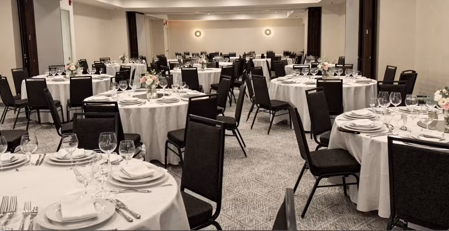 Sheraton Suites Old Town Alexandria Dining Room