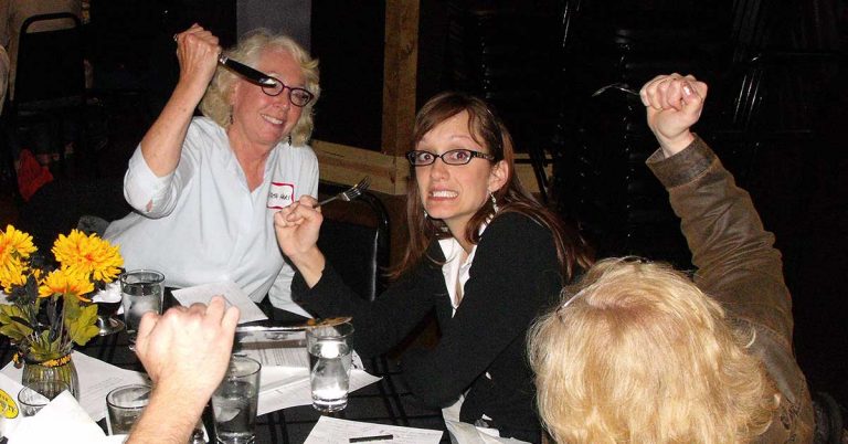 Suspects With Knives | Murder Mystery Dinner Shows In Green Bay | The Dinner Detective